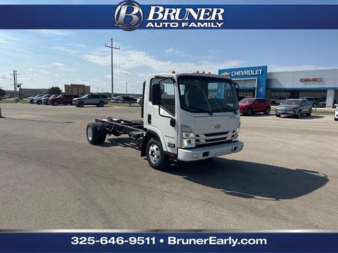 New 2025 Chevrolet Low Cab Forward RWD image 14
