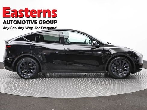 Used 2022 Tesla Model Y Long Range AWD/4WD image 4