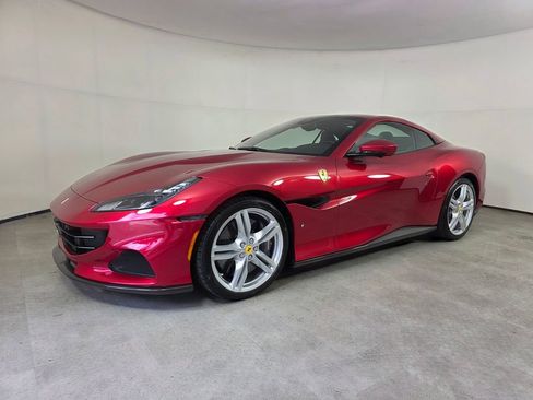 Used 2022 Ferrari Portofino M RWD image 9