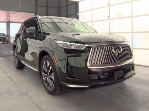 Certified 2026 INFINITI QX60 Luxe w/ Cargo Package AWD/4WD image 4