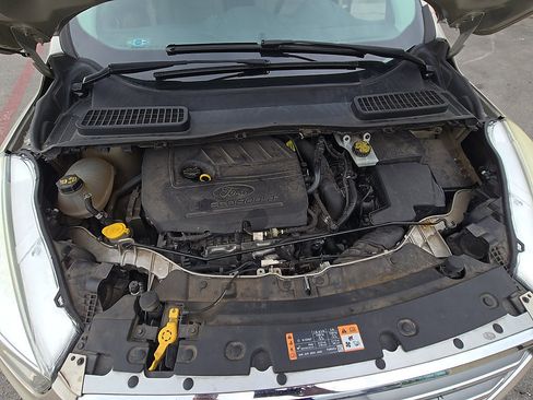 Used 2017 Ford Escape SE FWD image 14