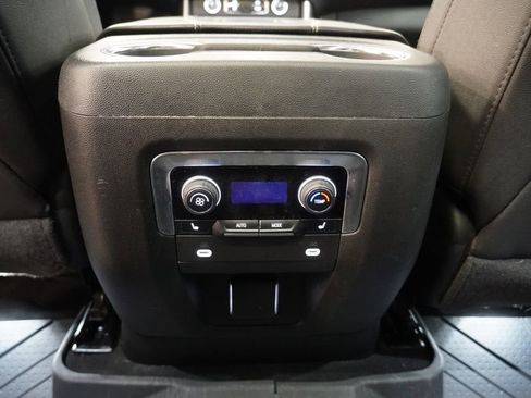 Used 2024 Chevrolet Tahoe Premier w/ Premium Package 2 AWD/4WD image 34