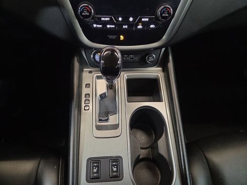 Used 2023 Nissan Murano SV image 18