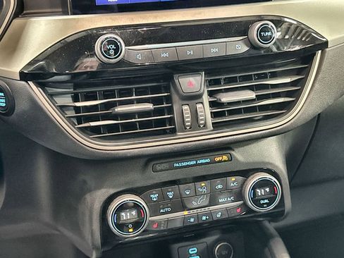 Used 2021 Ford Escape SEL w/ Technology Package AWD/4WD image 22