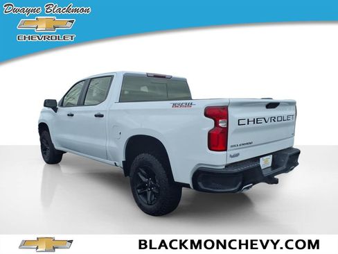 Used 2022 Chevrolet Silverado 1500 LT Trail Boss w/ Convenience Package II image 5