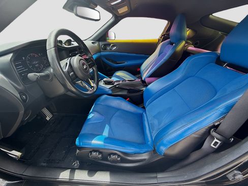 Used 2023 Nissan Z w/ Floor Mat Package (L93) RWD image 16