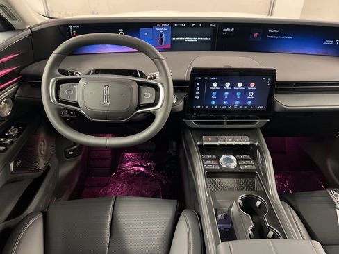 New 2026 Lincoln Nautilus Reserve image 8