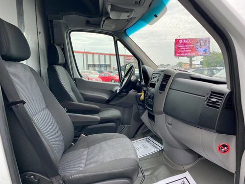 Used 2012 Mercedes-Benz Sprinter 3500 image 27