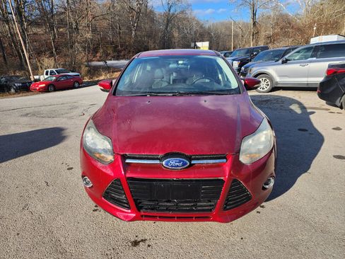 Used 2014 Ford Focus Titanium image 2
