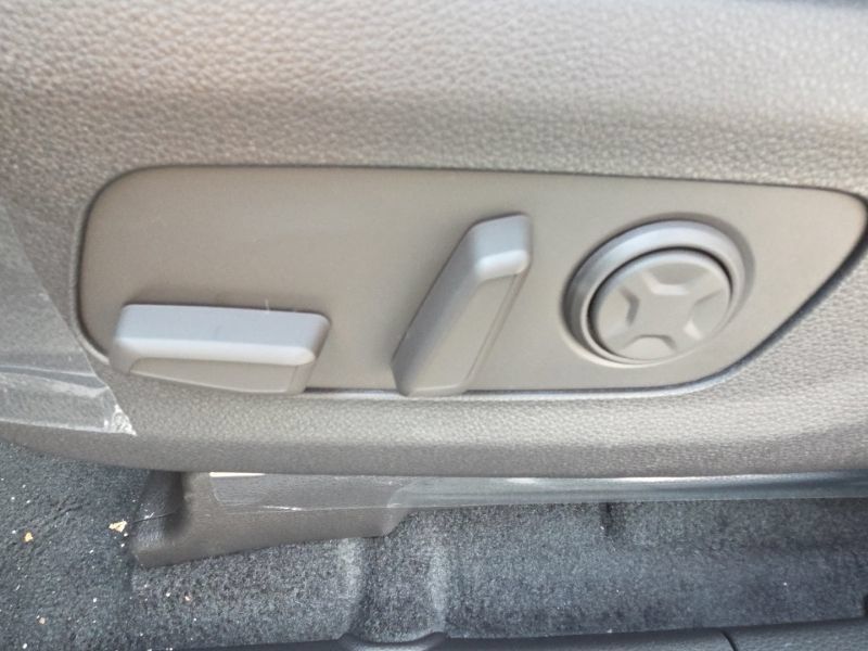 New 2027 Kia Carnival SX FWD image 31