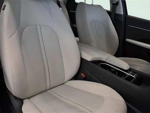 Used 2025 Hyundai Sonata SEL image 6