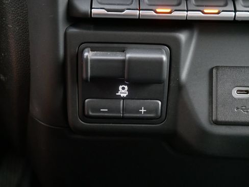 Used 2023 GMC Sierra 1500 Pro w/ Pro Value Package AWD/4WD image 22