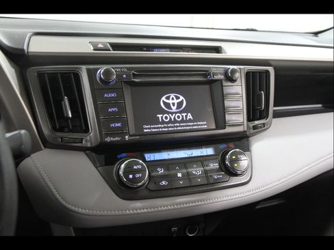 Used 2015 Toyota RAV4 XLE image 9