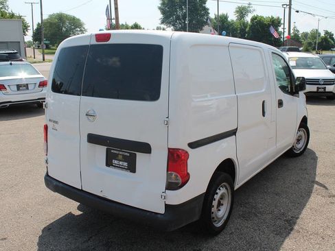 Used 2018 Nissan NV200 S w/ Back Door Glass Package image 5