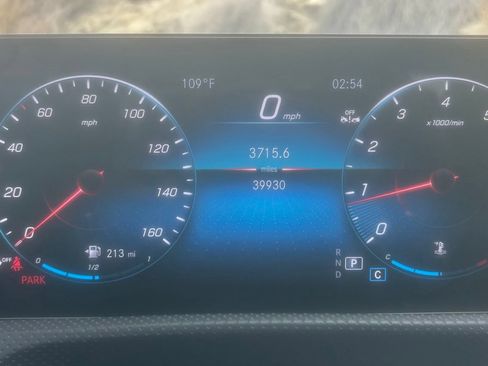 Used 2023 Mercedes-Benz CLA 250 image 12