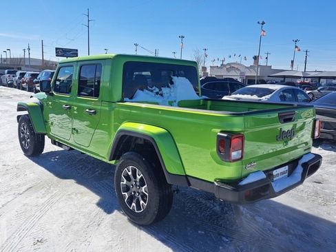 New 2026 Jeep Gladiator Sport image 7