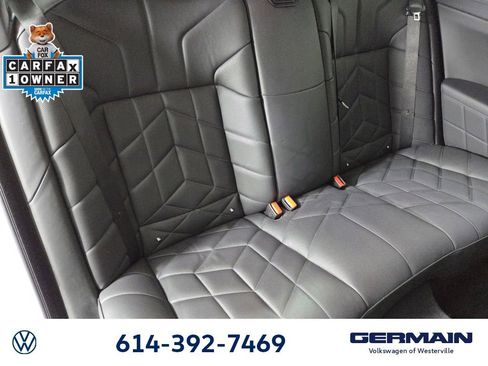 Used 2025 BMW 740i xDrive image 16