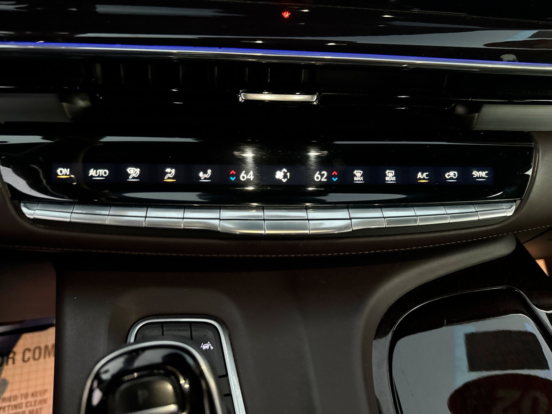 Used 2022 Cadillac Escalade ESV Premium Luxury Platinum AWD/4WD image 17