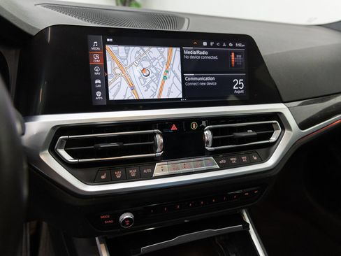 Used 2019 BMW 330i Sedan w/ Convenience Package RWD image 19