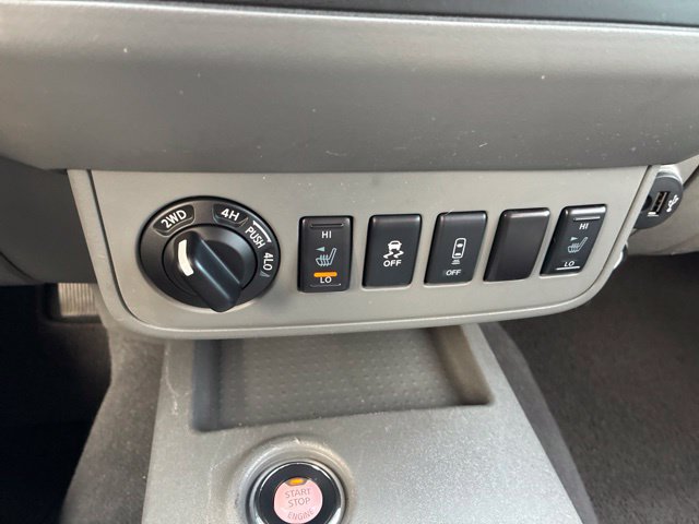 Used 2021 Nissan Frontier SV w/ Midnight Edition Floor Mats AWD/4WD image 30