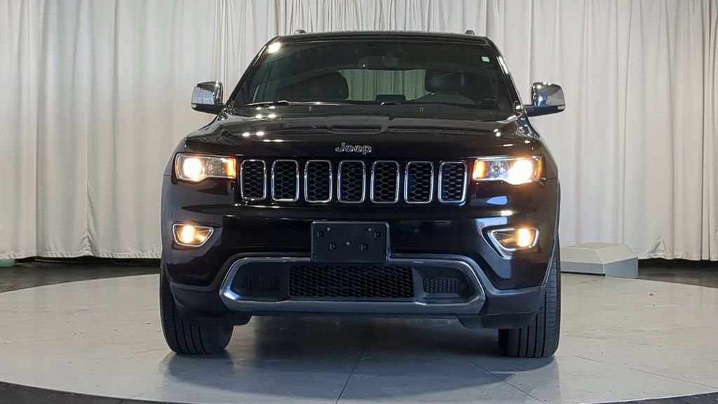 Used 2019 Jeep Grand Cherokee Limited AWD/4WD image 4