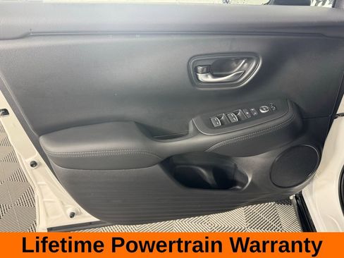 Used 2026 Honda HR-V EX-L image 10