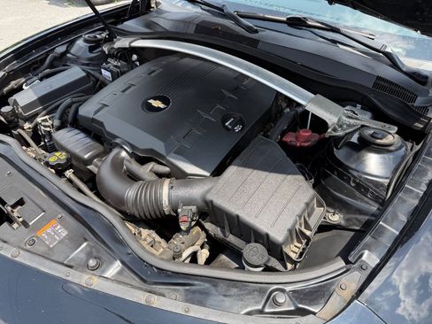 Used 2015 Chevrolet Camaro LT RWD image 36