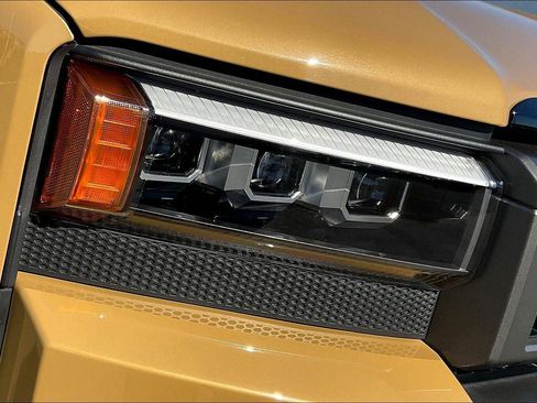 Certified 2024 Toyota Land Cruiser image 28