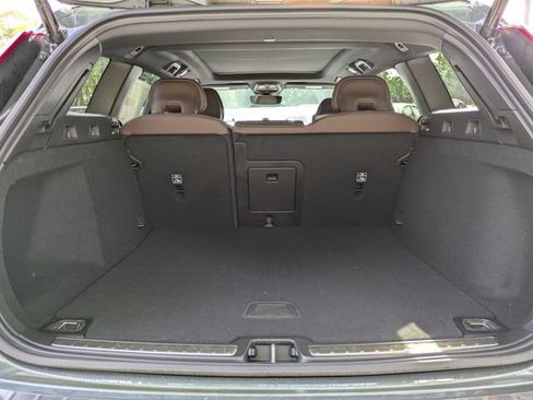 New 2026 Volvo V60 B5 Cross Country Plus w/ Protection Package Premier AWD/4WD image 12