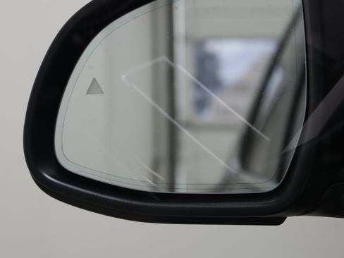 Used 2024 BMW X3 sDrive30i w/ Premium Package image 25