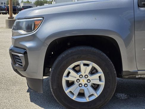 Used 2022 Chevrolet Colorado LT w/ Fleet Safety Package RWD image 8