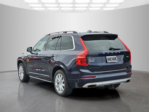Used 2016 Volvo XC90 T6 Momentum w/ Momentum Plus Package image 4