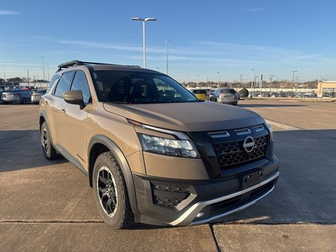 Certified 2023 Nissan Pathfinder Rock Creek image 1