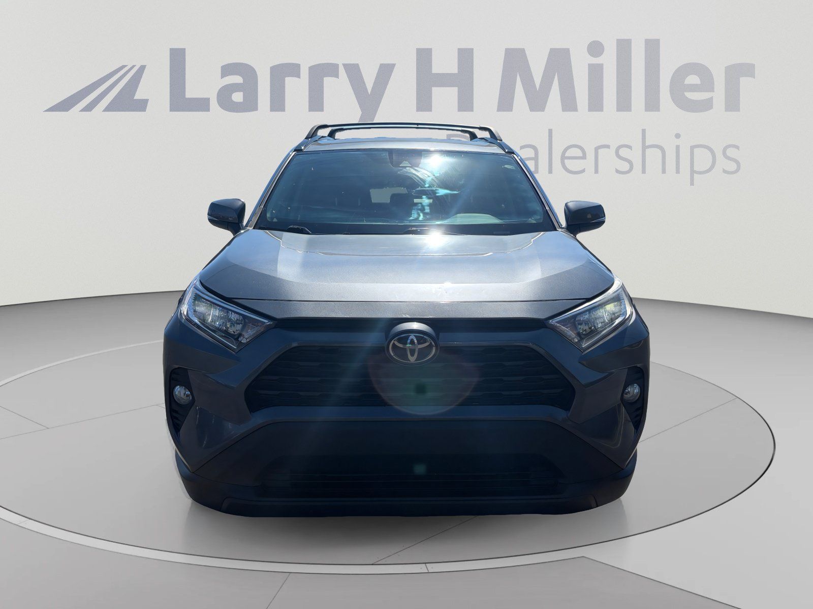 Used 2021 Toyota RAV4 XLE AWD/4WD image 8