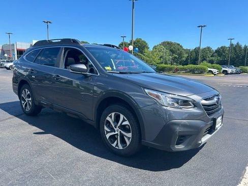 Used 2021 Subaru Outback Limited AWD/4WD image 3