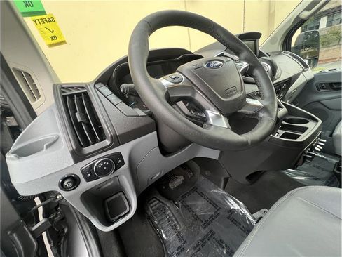 Used 2015 Ford Transit 150 XLT RWD image 13