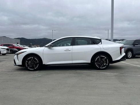 Used 2025 Kia K4 GT-Line FWD image 8