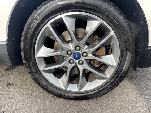 Used 2016 Ford Edge Titanium w/ Equipment Group 302A image 23