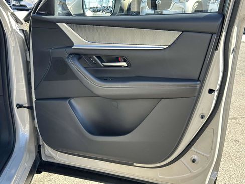 Certified 2024 MAZDA CX-90 Plug-In Hybrid w/ Premium Pkg image 11