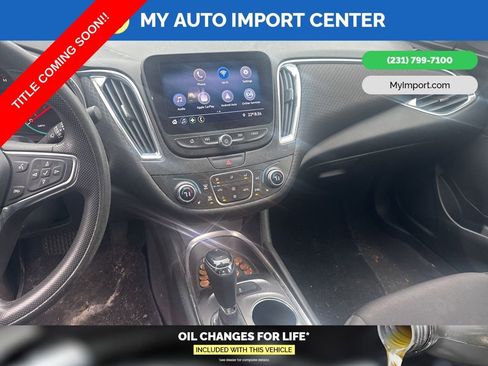 Used 2019 Chevrolet Malibu LT image 15