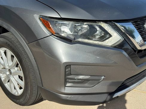 Used 2018 Nissan Rogue SV AWD/4WD image 38