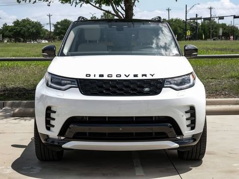 Used 2025 Land Rover Discovery Dynamic SE AWD/4WD image 5