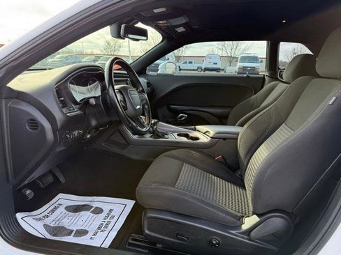 Used 2019 Dodge Challenger SXT image 25
