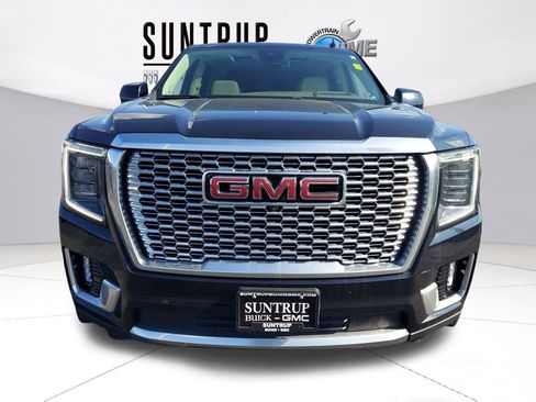 Used 2023 GMC Yukon Denali image 9