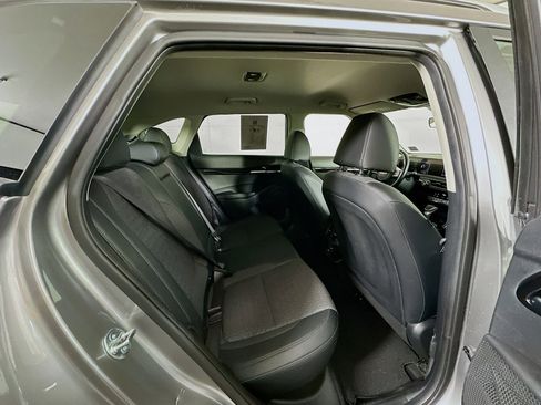 Used 2025 Kia Seltos S image 29