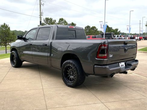 Used 2024 RAM 1500 Laramie AWD/4WD image 4