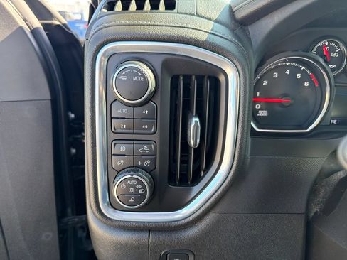 Used 2022 Chevrolet Silverado 2500 LTZ w/ Safety Package AWD/4WD image 22