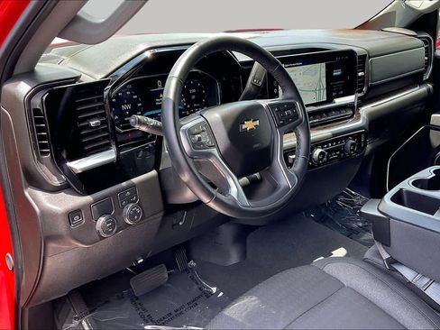 Used 2026 Chevrolet Silverado 1500 LT RWD image 14