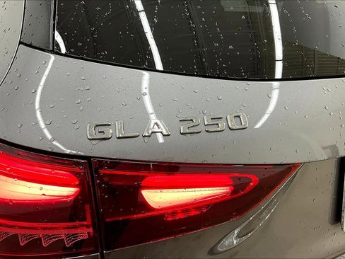 New 2026 Mercedes-Benz GLA 250 image 15