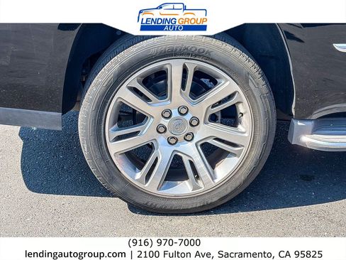 Used 2015 Cadillac Escalade Luxury AWD/4WD image 10